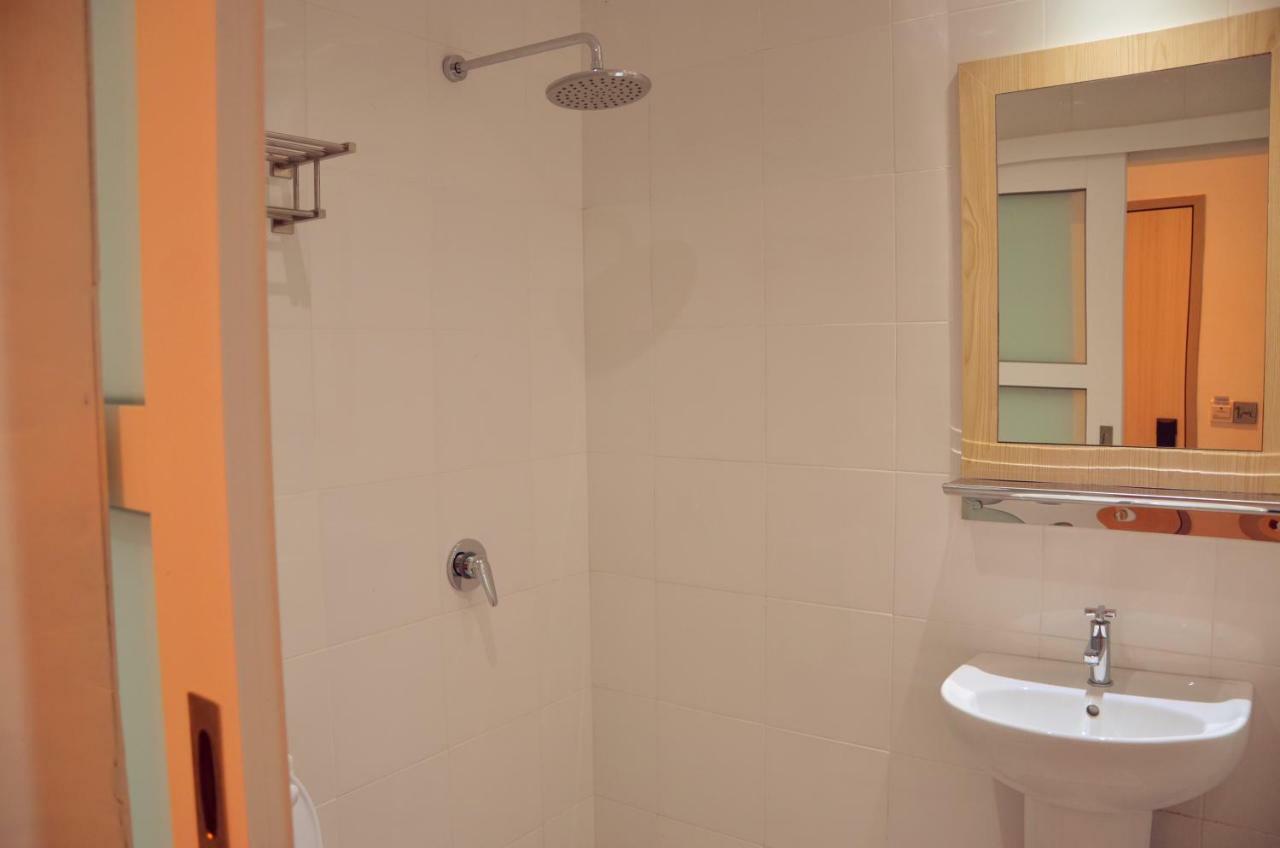Hotel Jeti Tg Gemok Padang Endau Εξωτερικό φωτογραφία