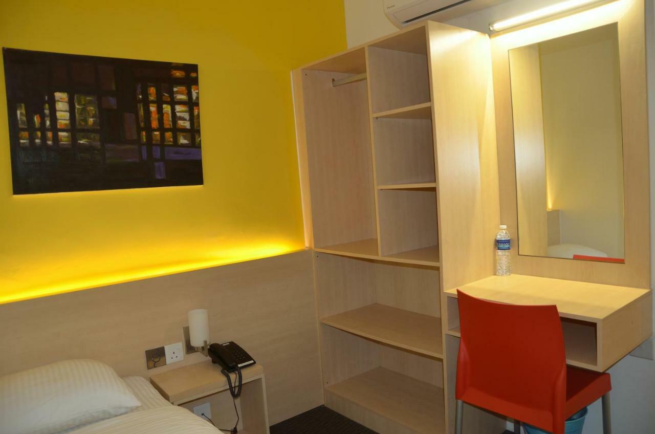 Hotel Jeti Tg Gemok Padang Endau Εξωτερικό φωτογραφία